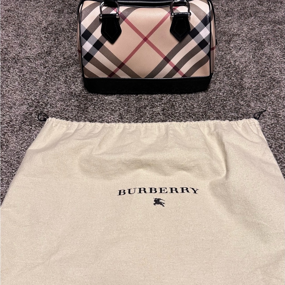 Authentic Burberry Women's Nova Check Bowling Bag